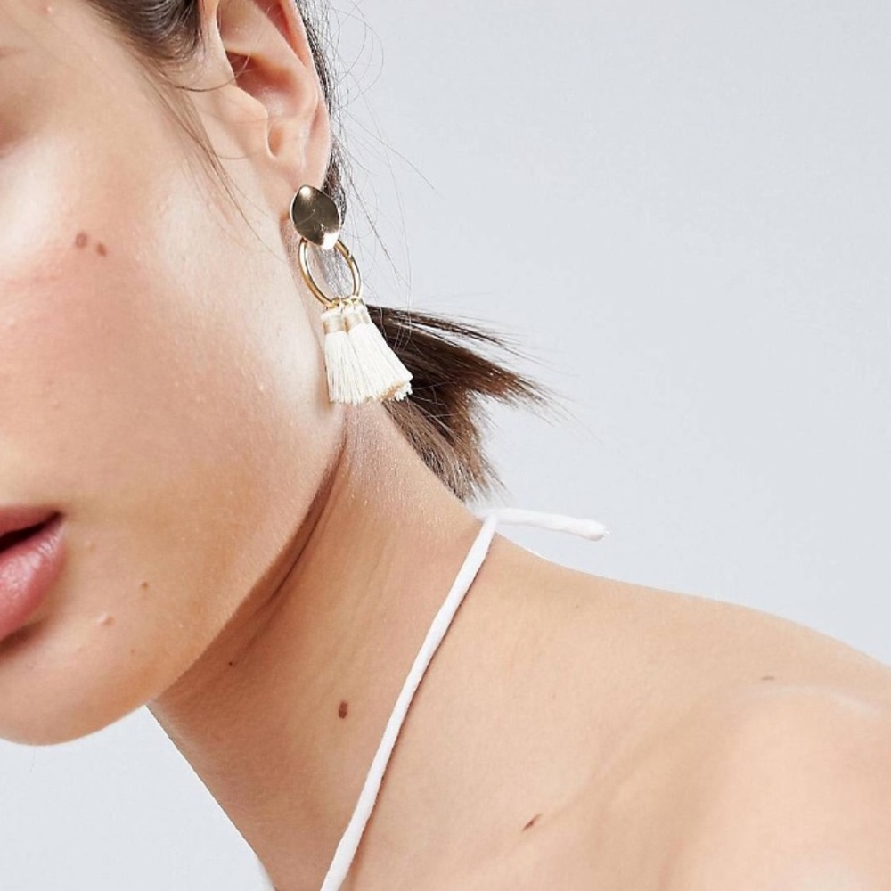 Small ring tassel earrings